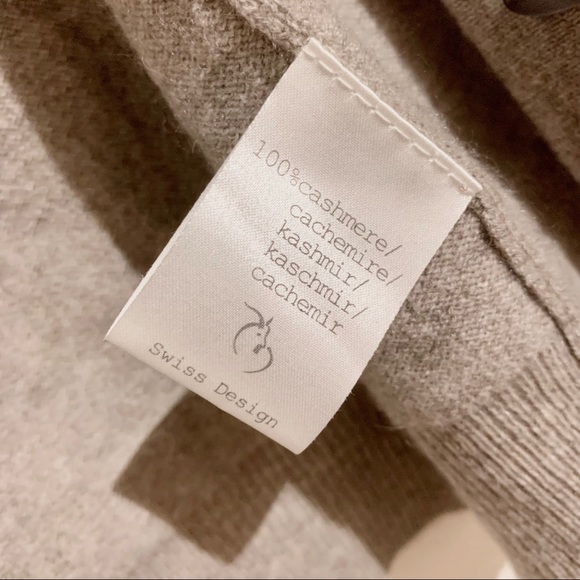 FTC 100% Cashmere Cardigan Floral Embroidery - Picture 3 of 15